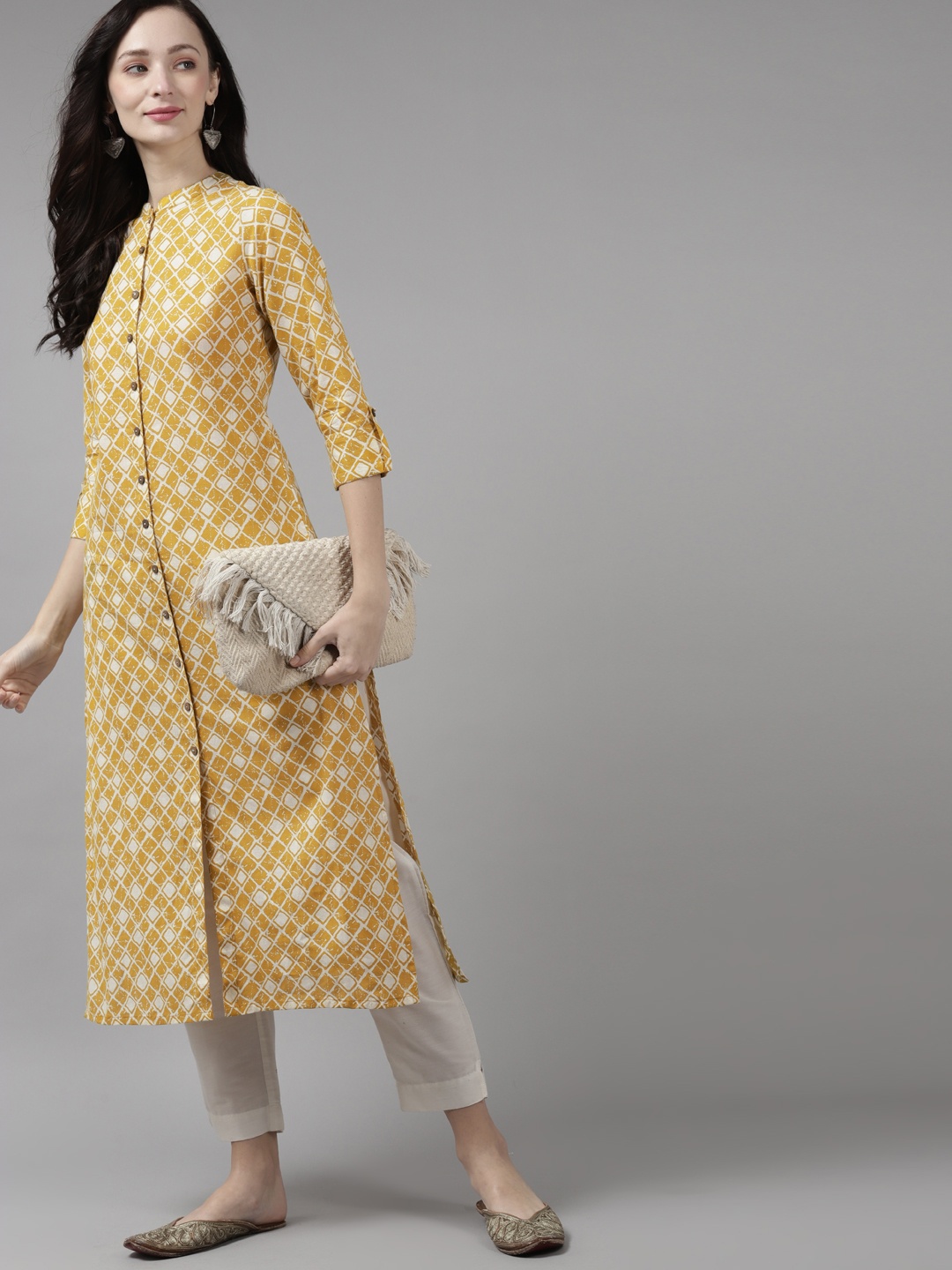 

Amirah s Women Mustard Yellow Geometric Printed Kurta