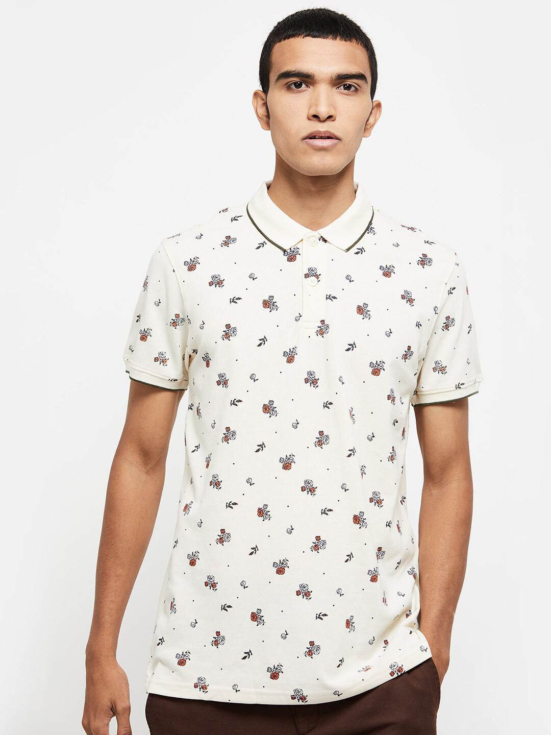

max Men Beige Floral Printed Polo Collar T-shirt