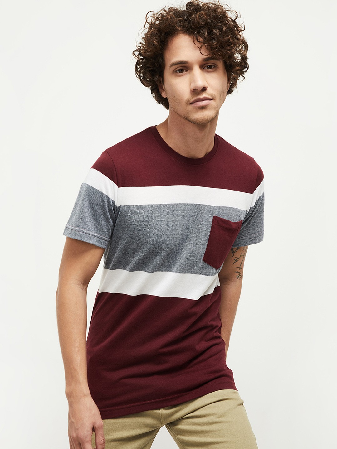 

max Men Maroon & Grey Colourblocked T-shirt