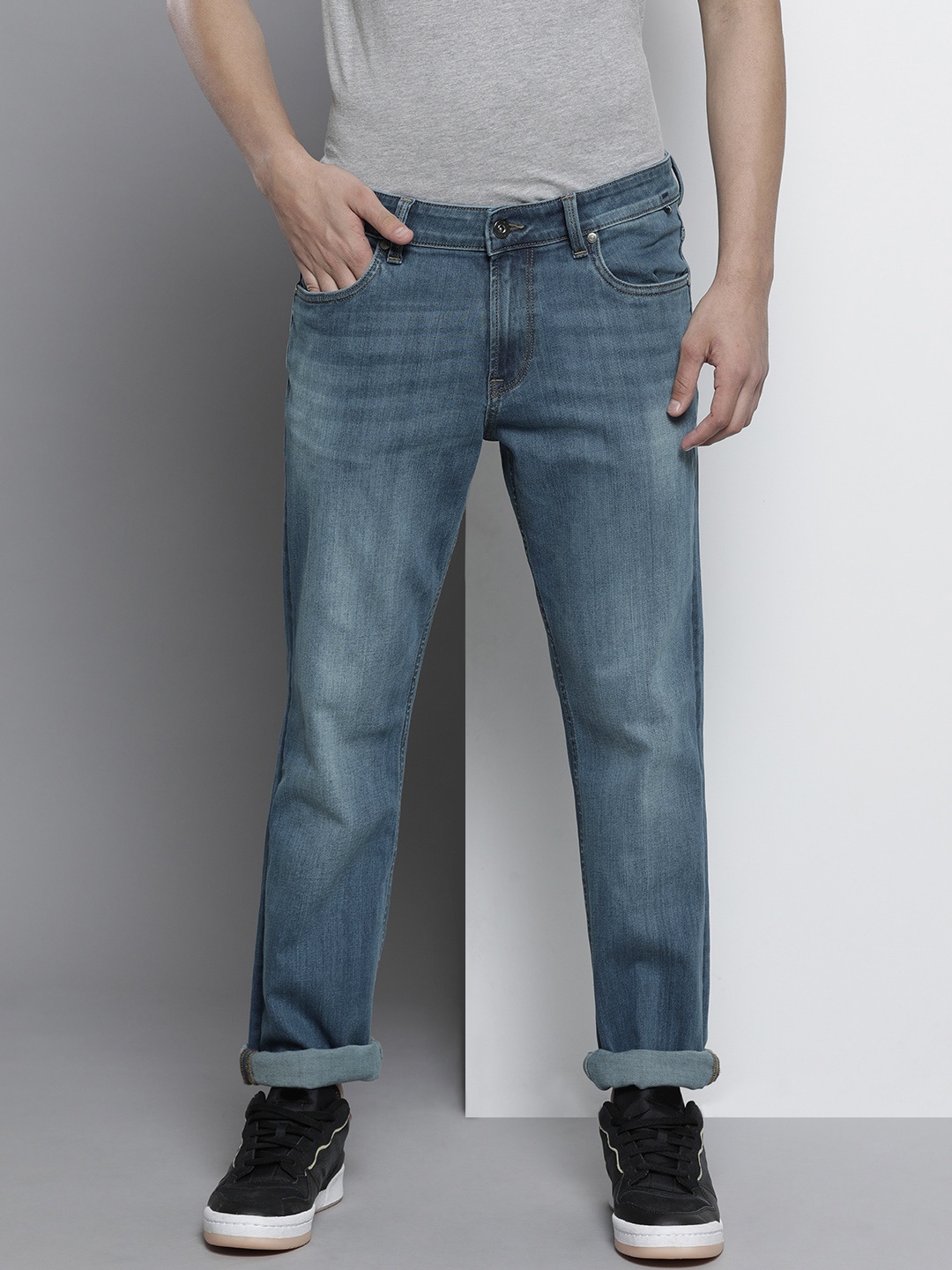

Nautica Men Blue Light Fade Regular Fit Stretchable Jeans