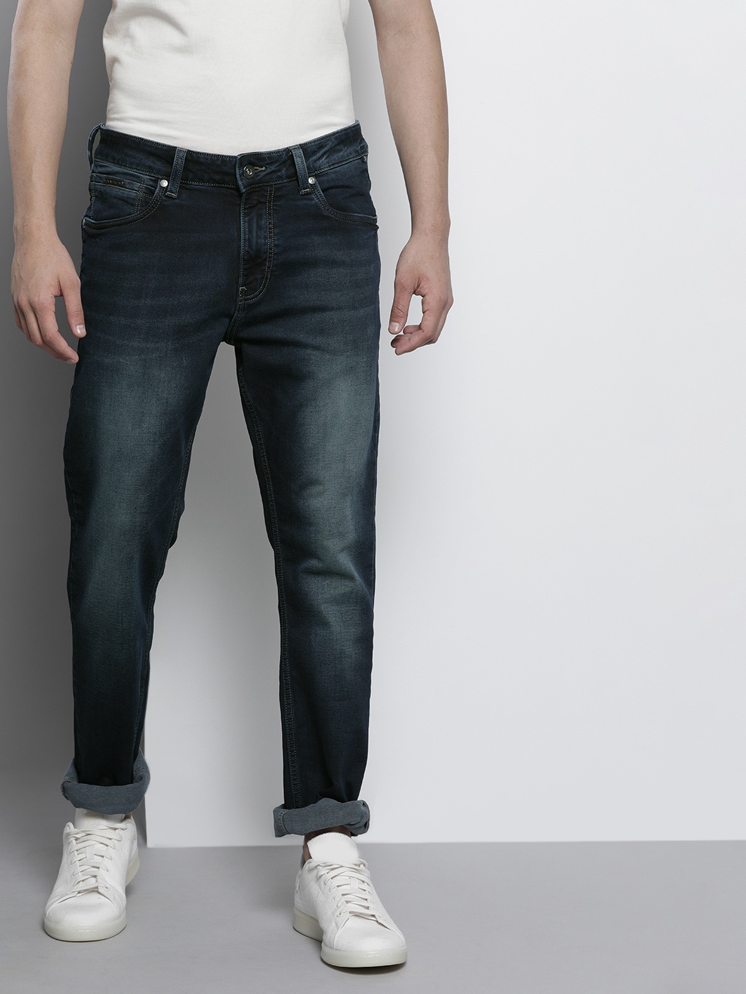 

Nautica Men Blue Slim Fit Light Fade Stretchable Jeans