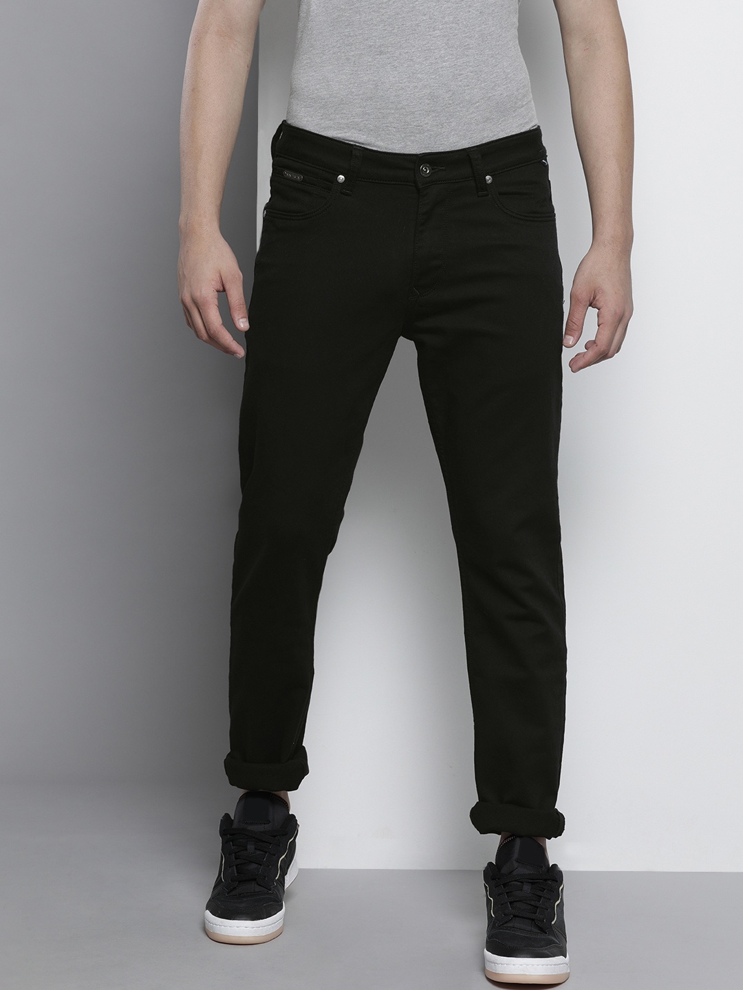 

Nautica Men Black Slim Fit Stretchable Jeans