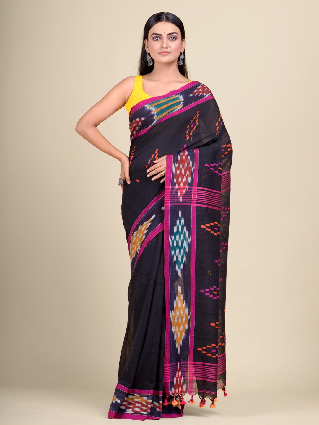 

Mitera Black & Pink Ethnic Motifs Handwoven Pure Cotton Saree