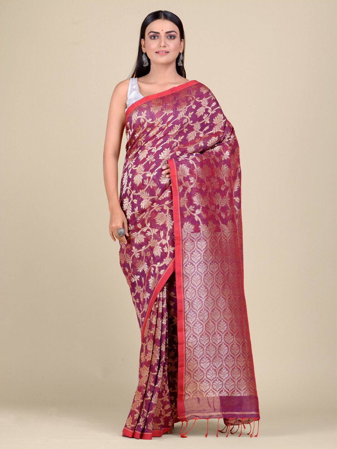 

Mitera Magenta & Gold-Coloured Floral Hand Woven Design Pure Linen Saree