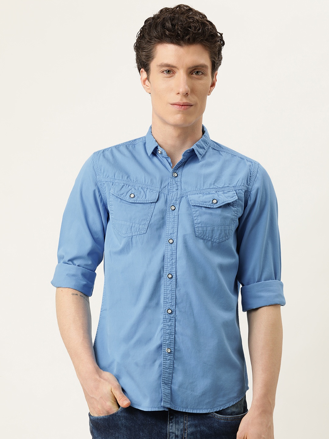 

IVOC Men Blue Slim Fit Opaque Casual Shirt