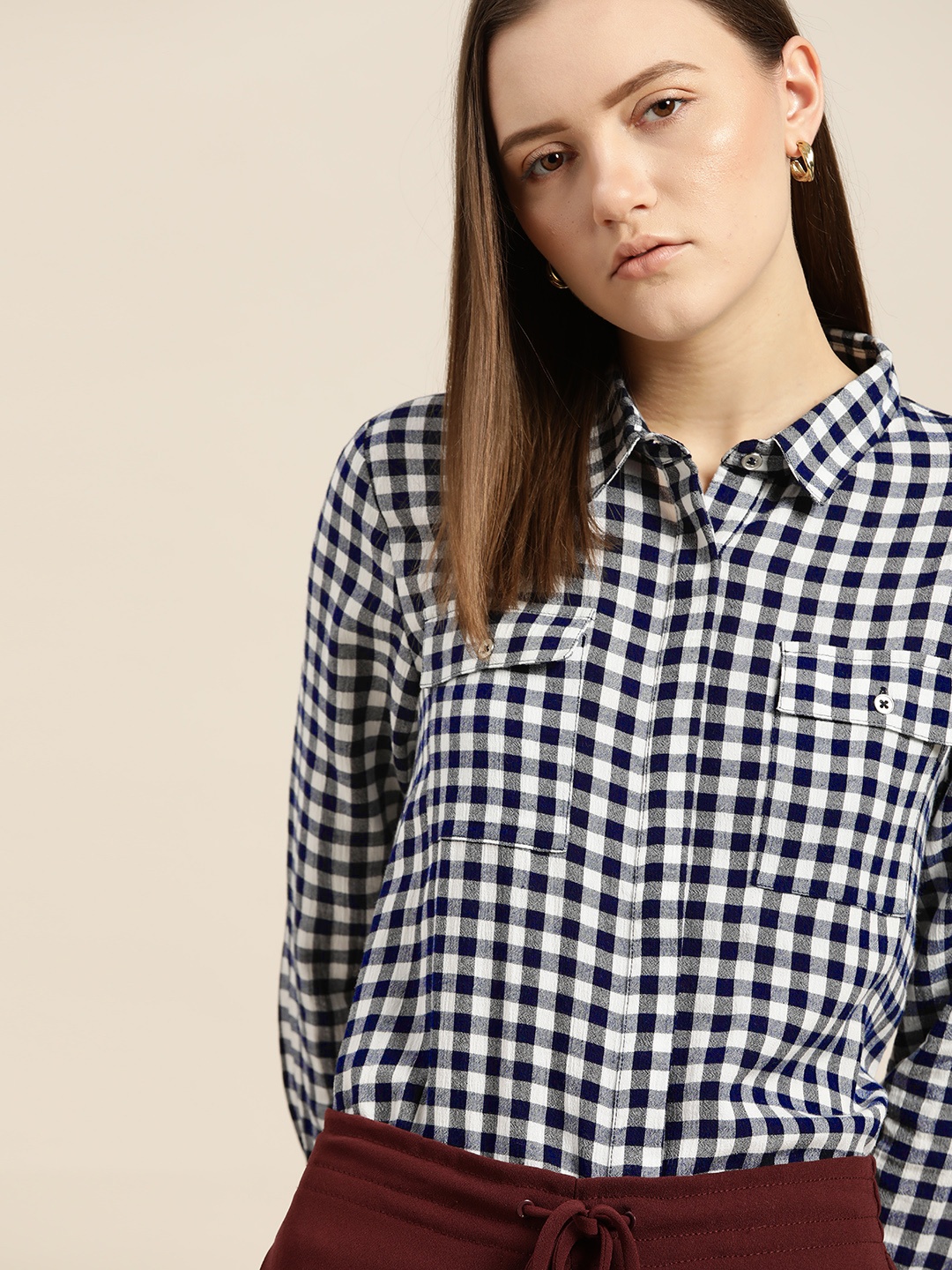 

her by invictus Women White & Navy Blue Pure Cotton Gingham Checks Formal Shirt