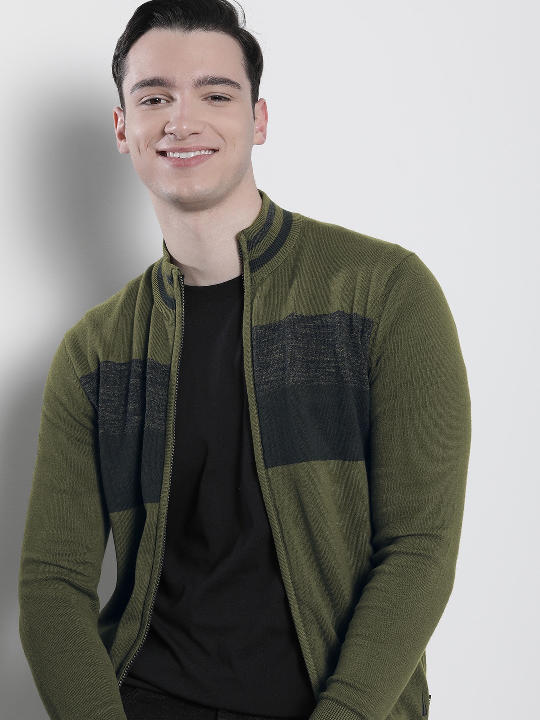 

Nautica Men Colourblocked Front Open Sweater, Olive