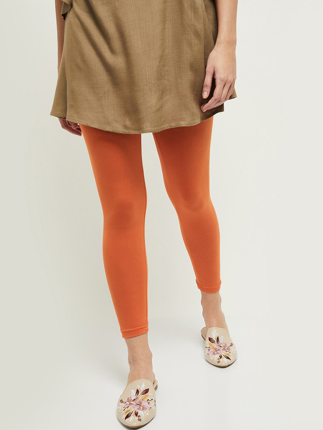 

max Women Orange Solid Ankle-Length Leggings