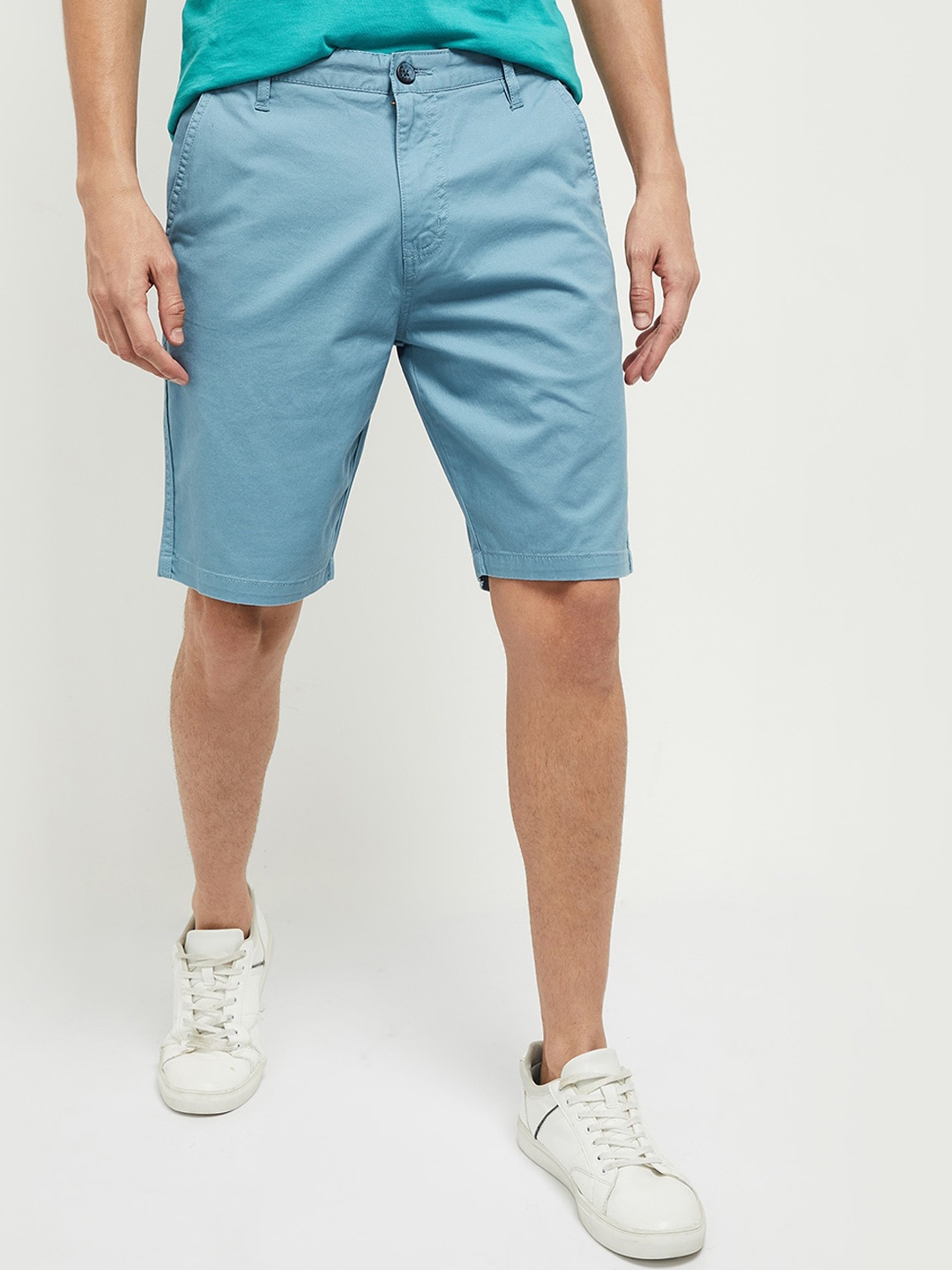 

max Men Blue Chino Shorts