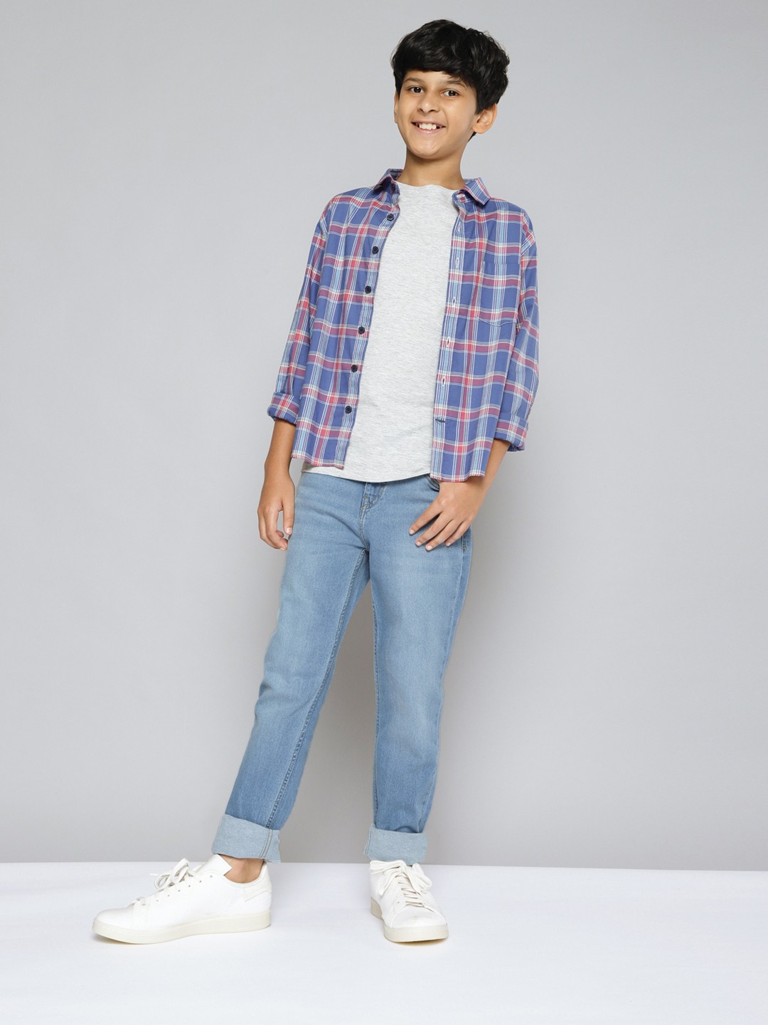 

M&H Juniors Boys Blue Light Fade Stretchable Jeans