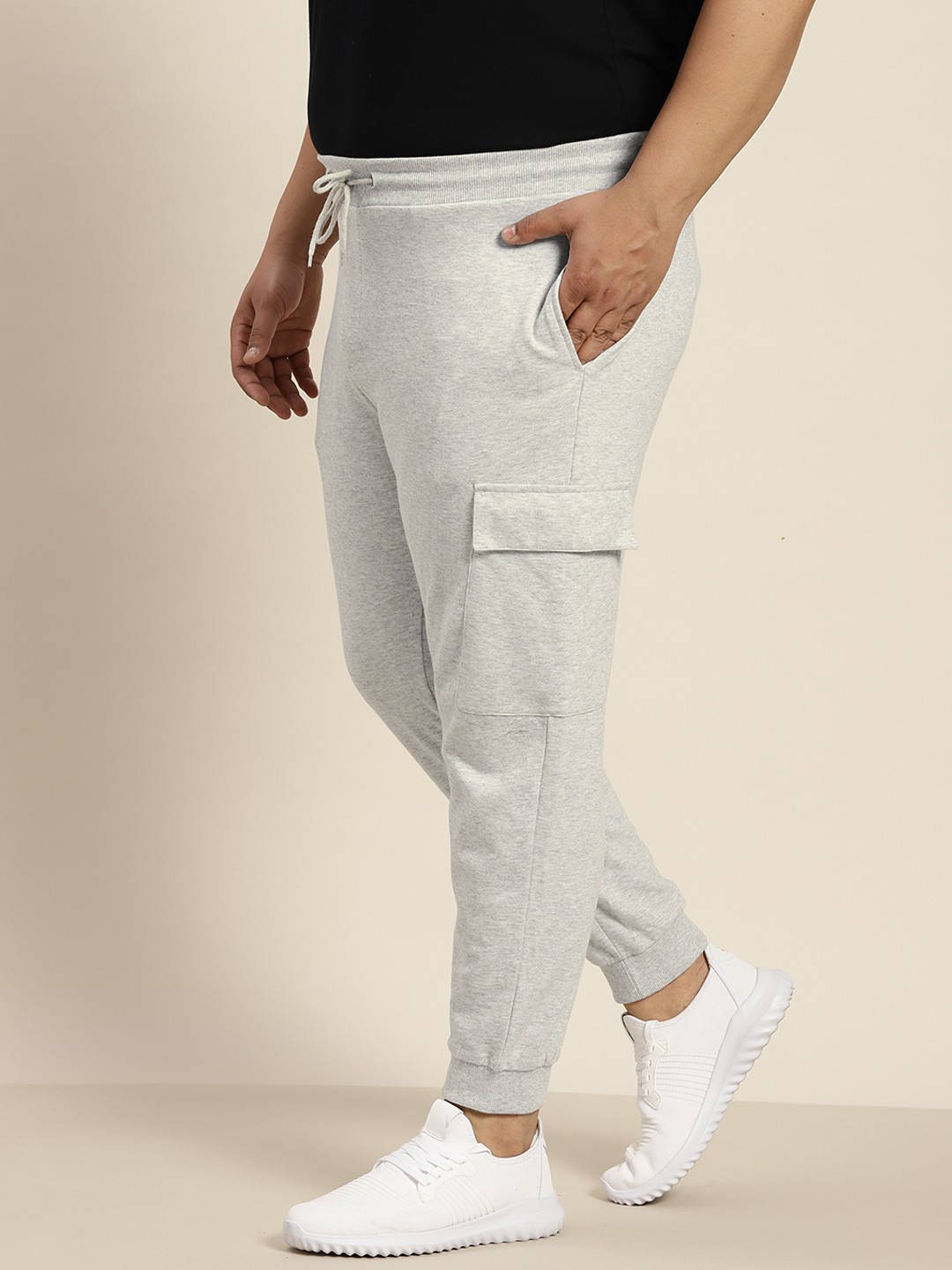 

Sztori Men Plus Size Grey Melange Solid Cargo Joggers