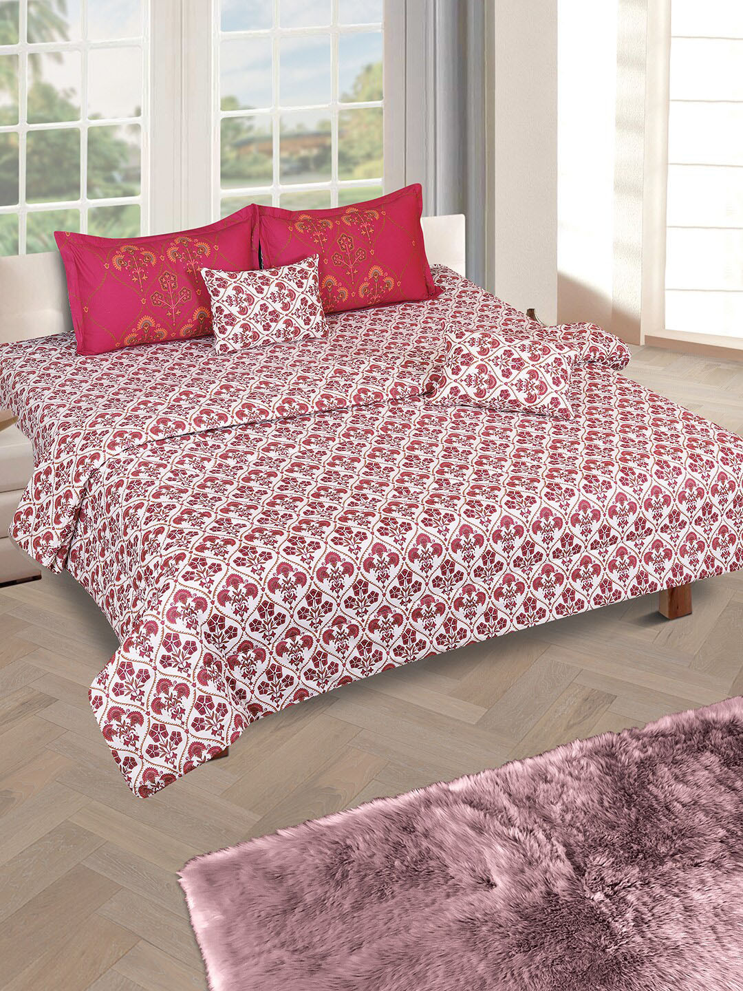

ROMEE Maroon & White Floral Printed Cotton Double King Bedding Set