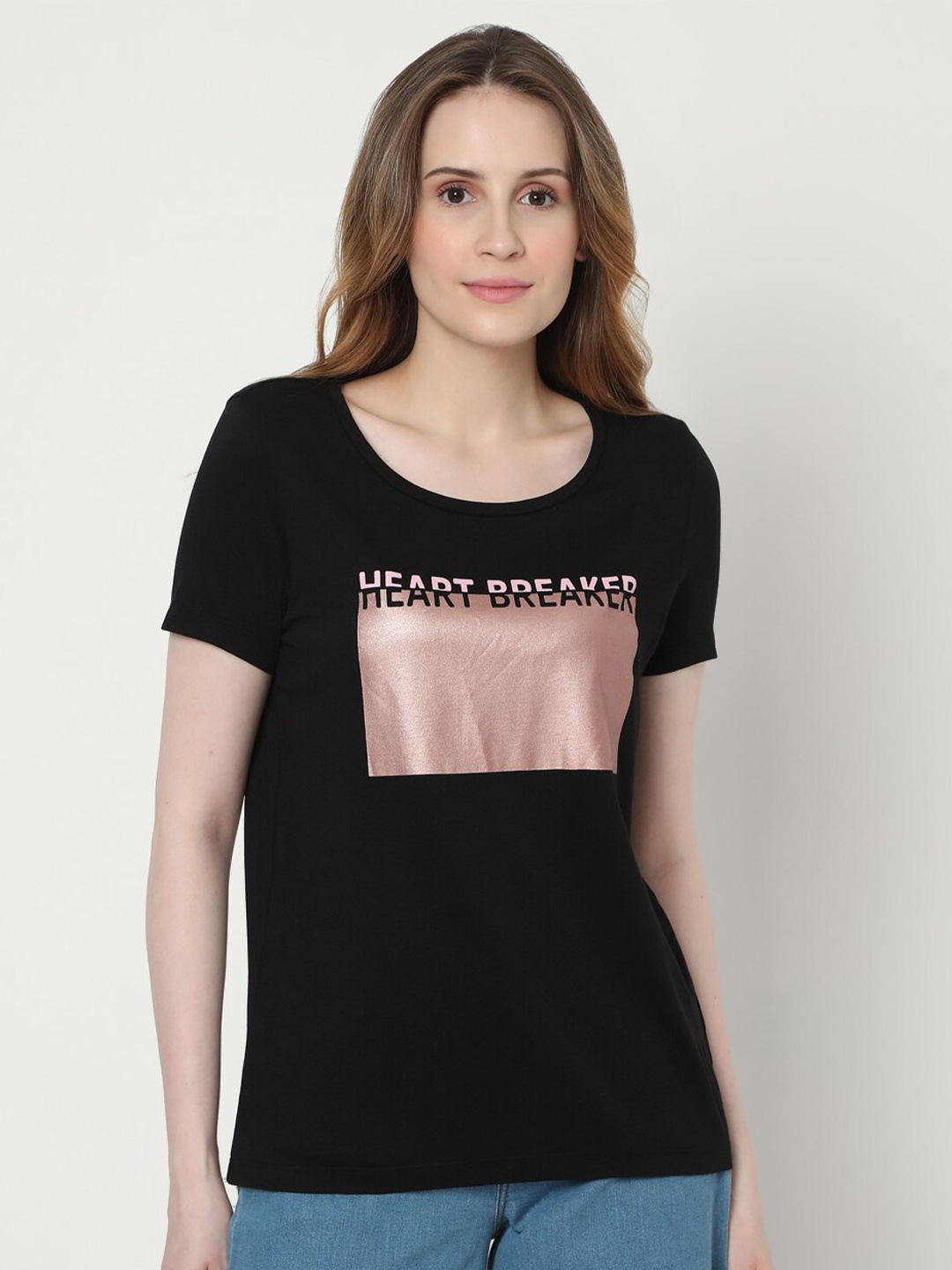 

Vero Moda Women Black & Gunmetal-Toned Typography Printed Extended Sleeves T-shirt