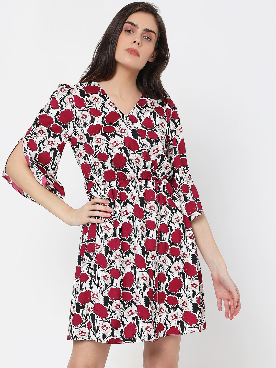 

Vero Moda White & Red Floral Dress