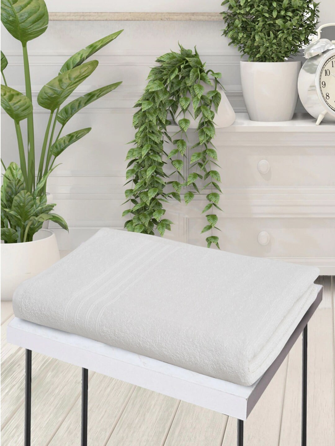 

Trident White Solid Pure Combed Cotton 400 GSM Bath Towel
