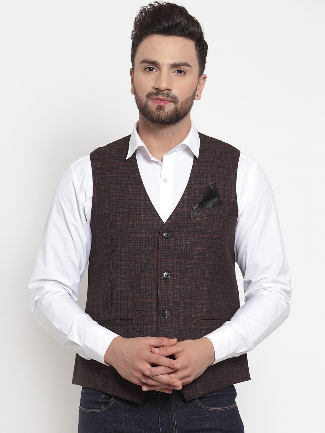 

NEUDIS by Dhrohar Men Brown Checkered Poly Cotton Waistcoat