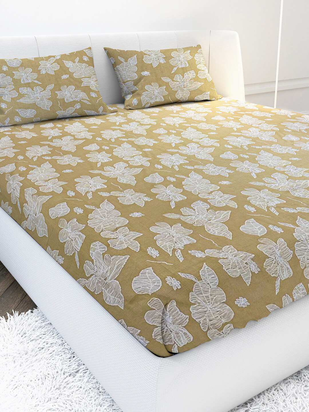 

MAYFAIR HOMES LONDON Gold-Toned & White Floral 210 TC King Bedsheet with 2 Pillow Covers