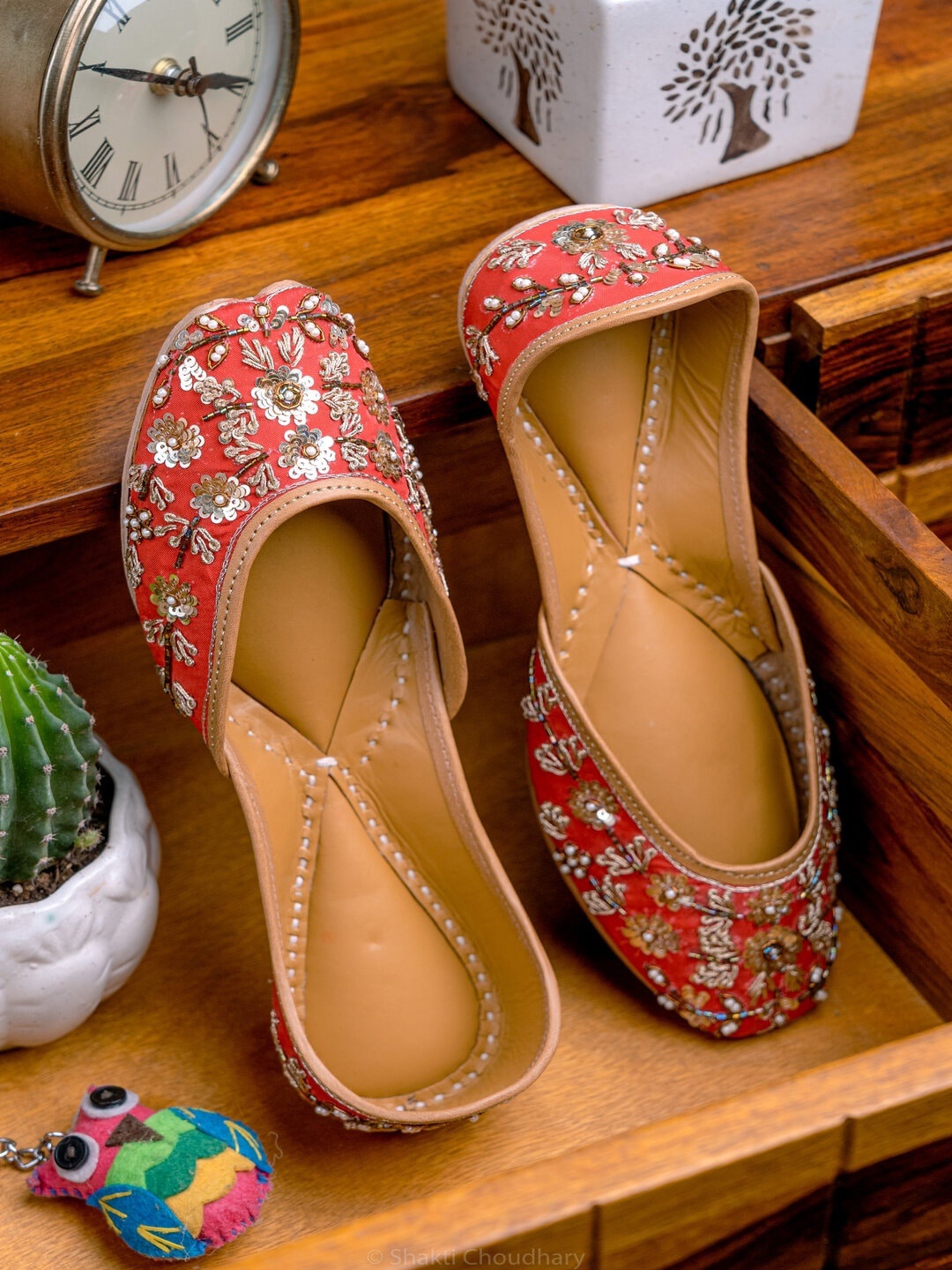 

NR By Nidhi Rathi Women Red Hand embroidered & Embellished Mojaris Flats