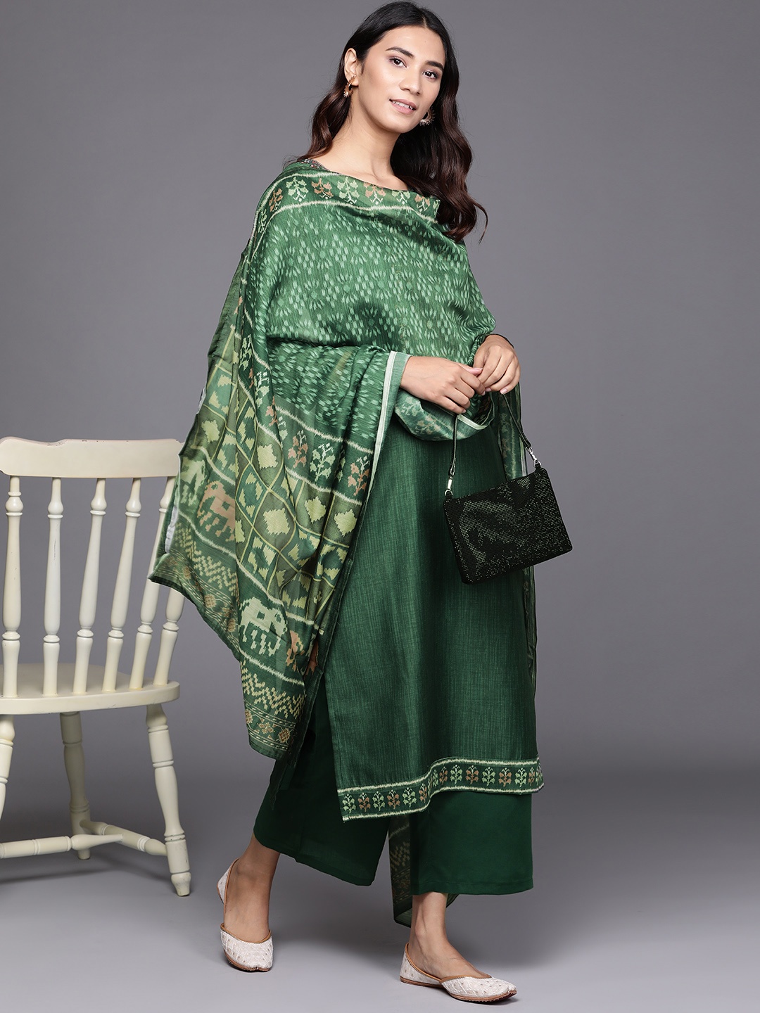 

Libas Women Green Yoke Design Straight Kurta with Palazzos & Dupatta
