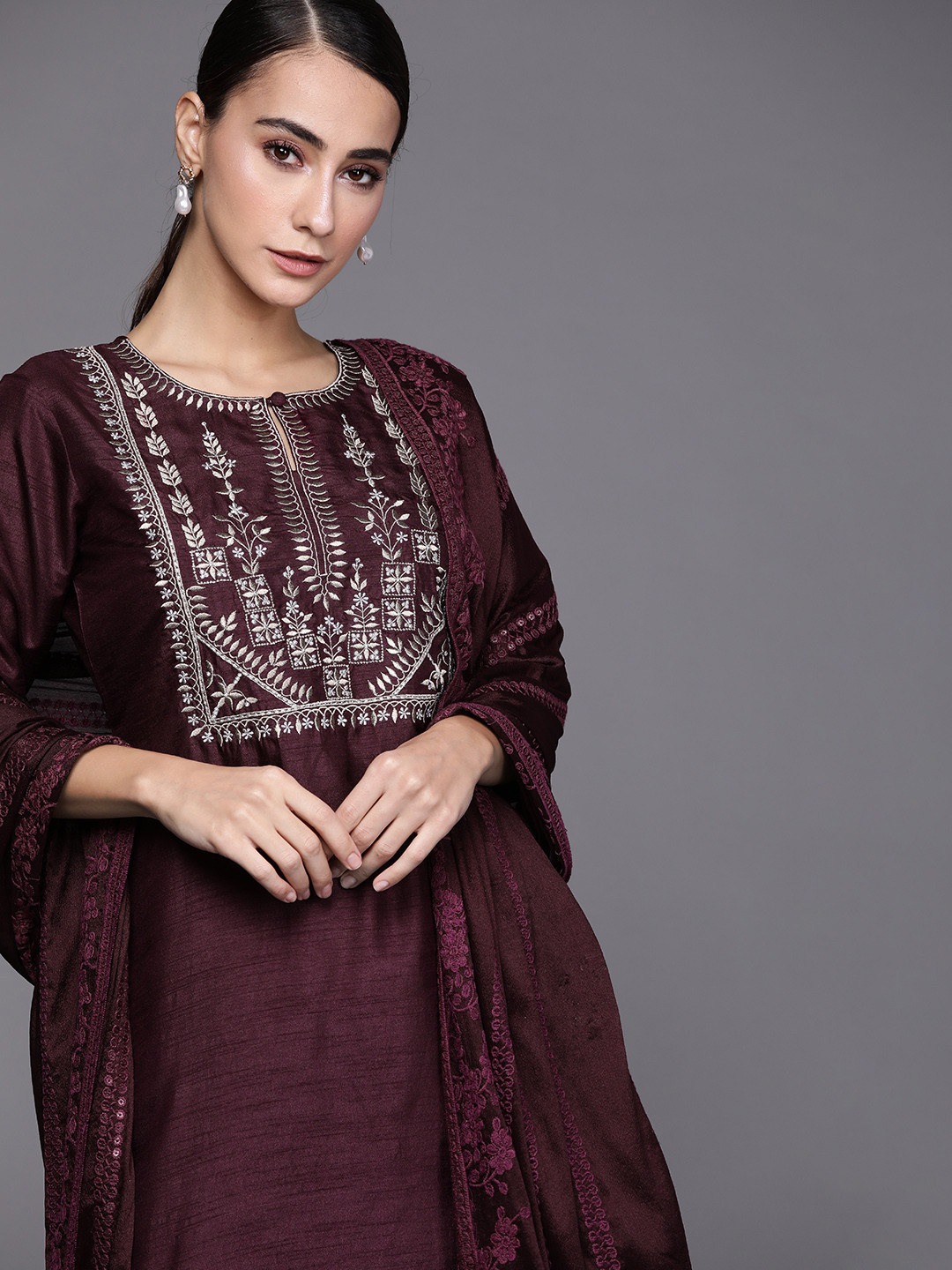 

Libas Women Burgundy Ethnic Motifs Yoke Design Kurta with Trousers & Dupatta