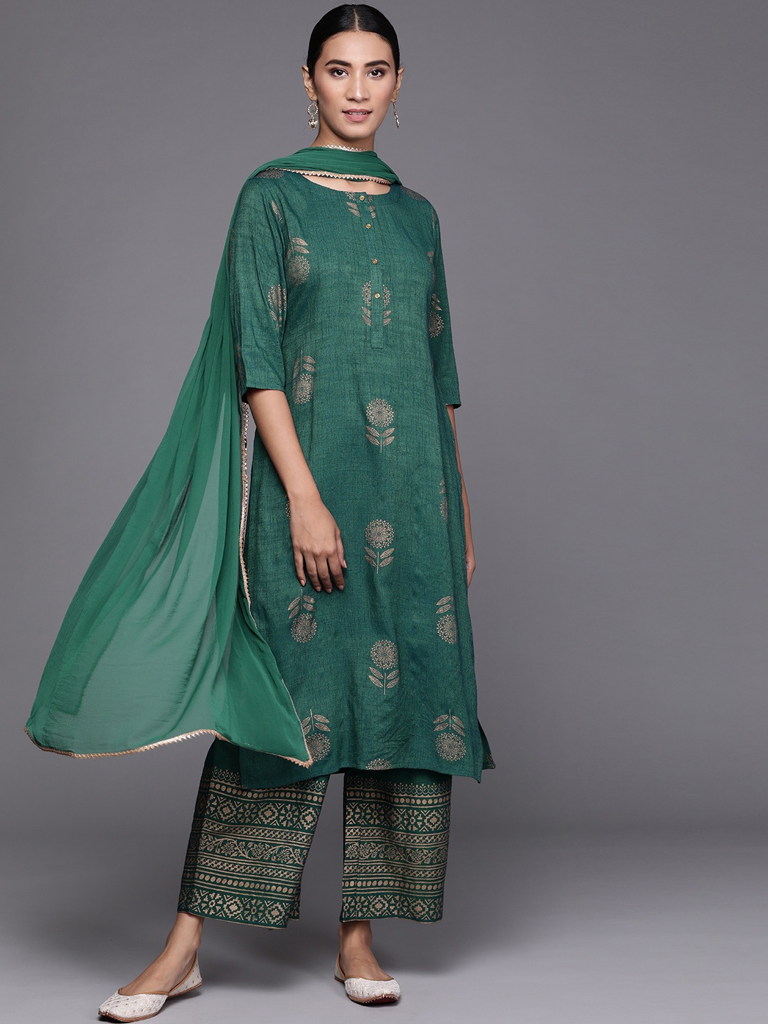 

Libas Women Green & Golden Ethnic Motifs Printed Kurta with Palazzos & Dupatta