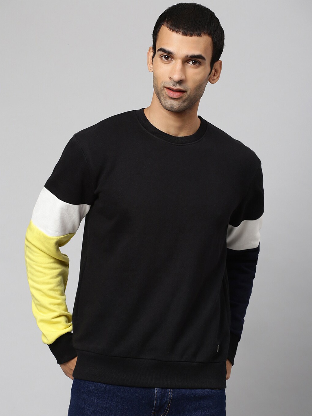 

Campus Sutra Men Black & Yellow Pullover