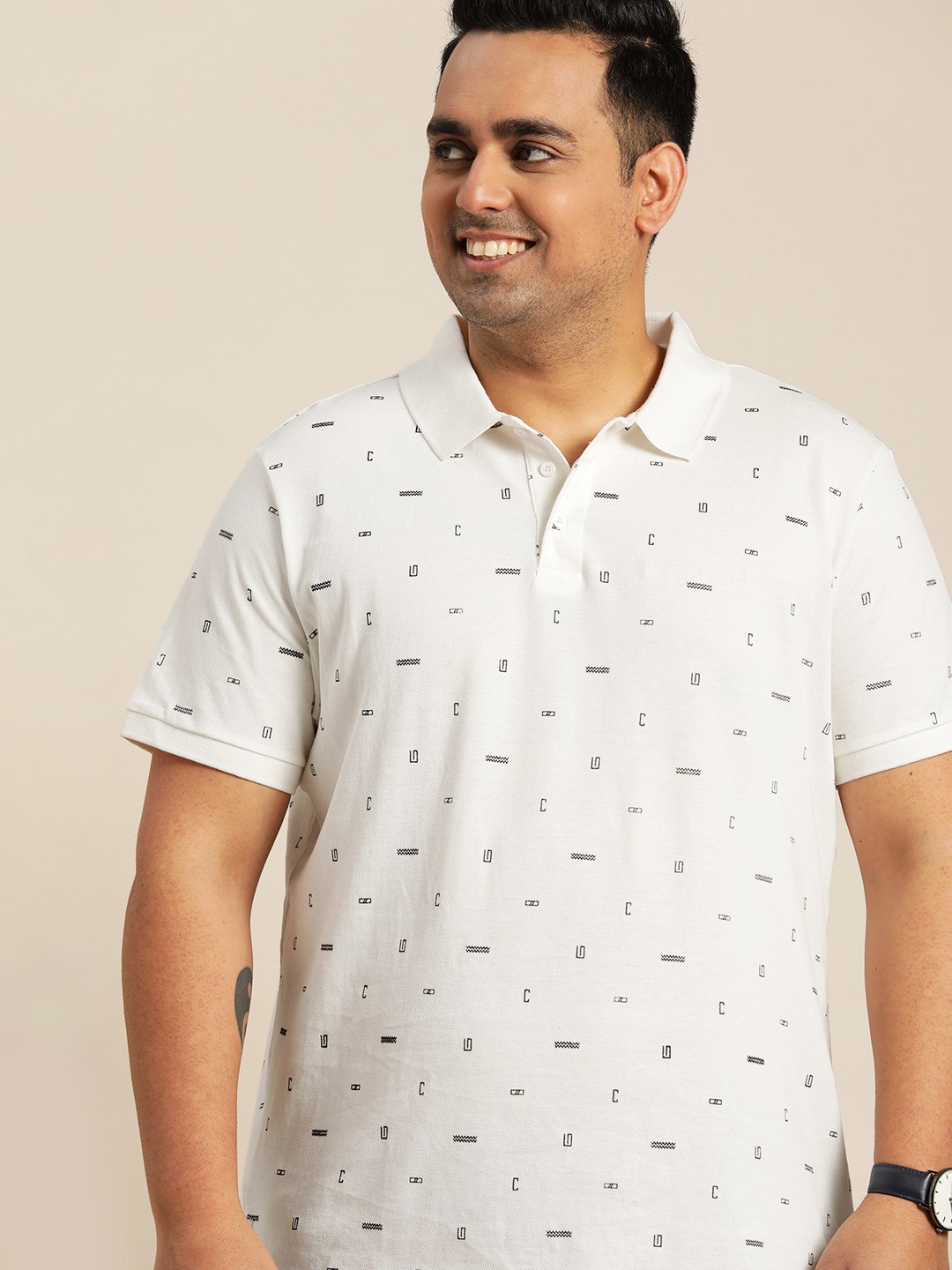 

Sztori Men Plus Size White & Black Printed Polo Collar Pure Cotton T-shirt