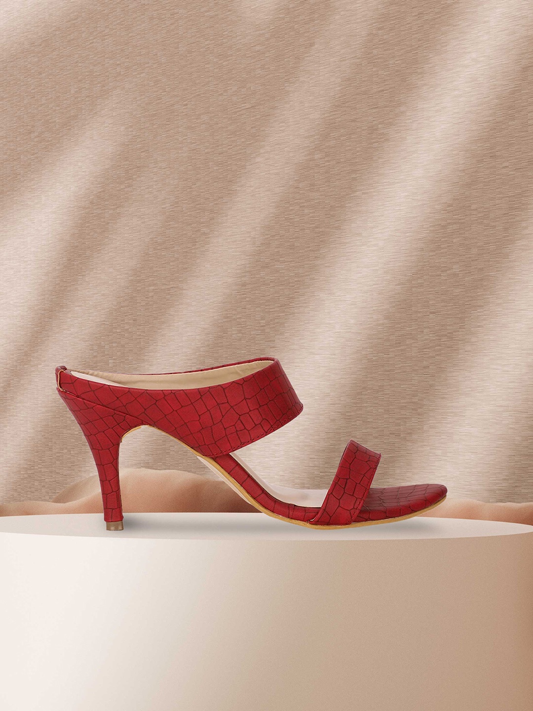 

Bruno Manetti Textured Sandals, Red