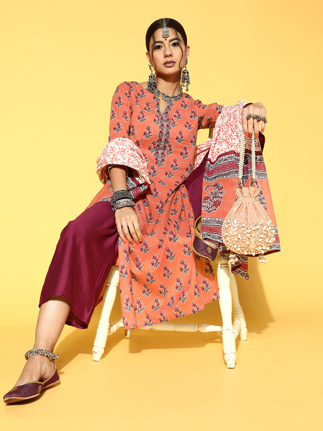 

Indo Era Printed Cotton Blend Kurta Set, Peach