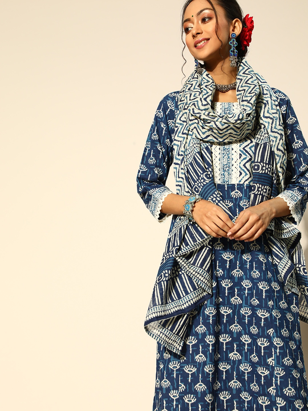 

Indo Era Printed Cotton Blend Kurta Set, Navy blue