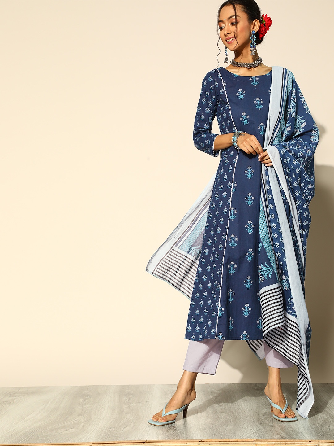 

Indo Era Printed Cotton Blend Kurta Set, Navy blue