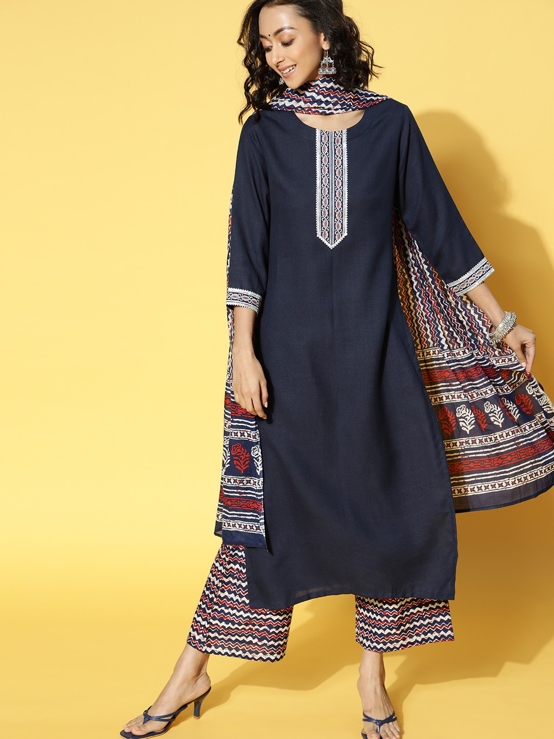 

Indo Era Solid Cotton Blend Kurta Set, Navy blue