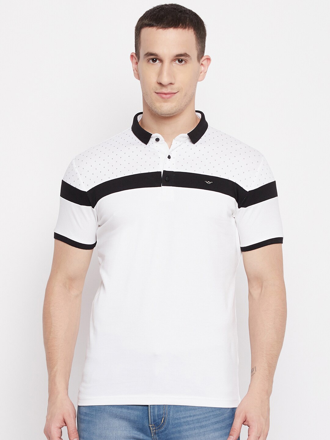 

QUBIC Men White & Navy Blue Printed Polo Collar T-shirt