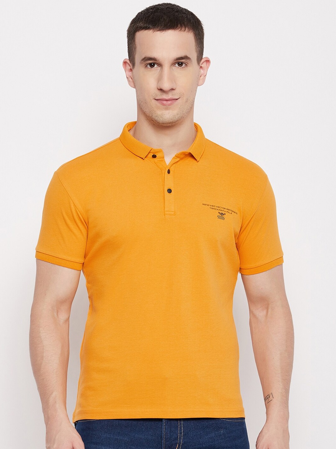 

QUBIC Men Mustard Yellow Polo Collar T-shirt