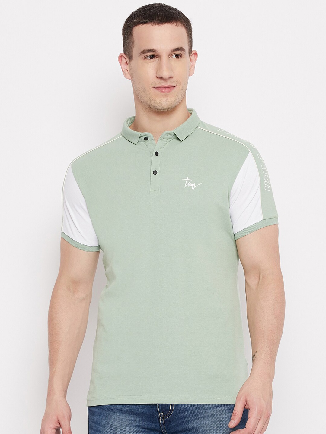 

QUBIC Men Green Polo Collar T-shirt