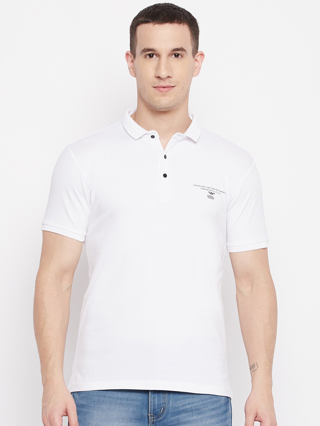 

QUBIC Men White Polo Collar T-shirt