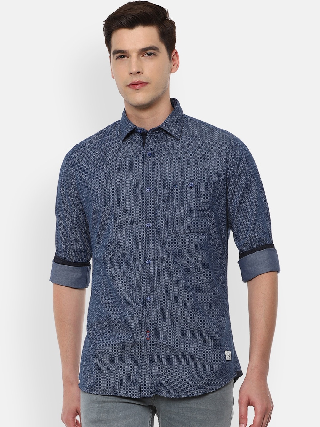 

VAN HEUSEN DENIM LABS Men Blue Opaque Printed Casual Shirt