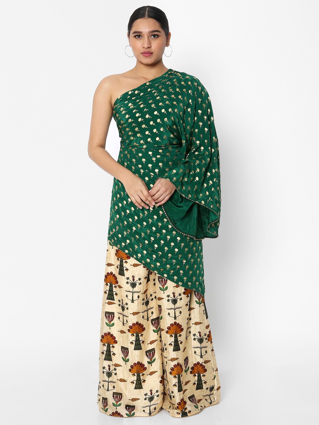 

Masaba Women Green & Beige Printed Fusion Tunic with Palazzos