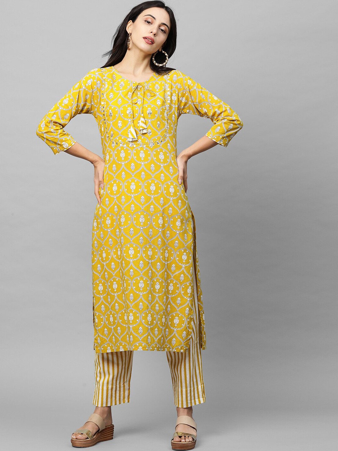 

FASHOR Women Yellow Printed Regular Pure Cotton Kurta with Trousers