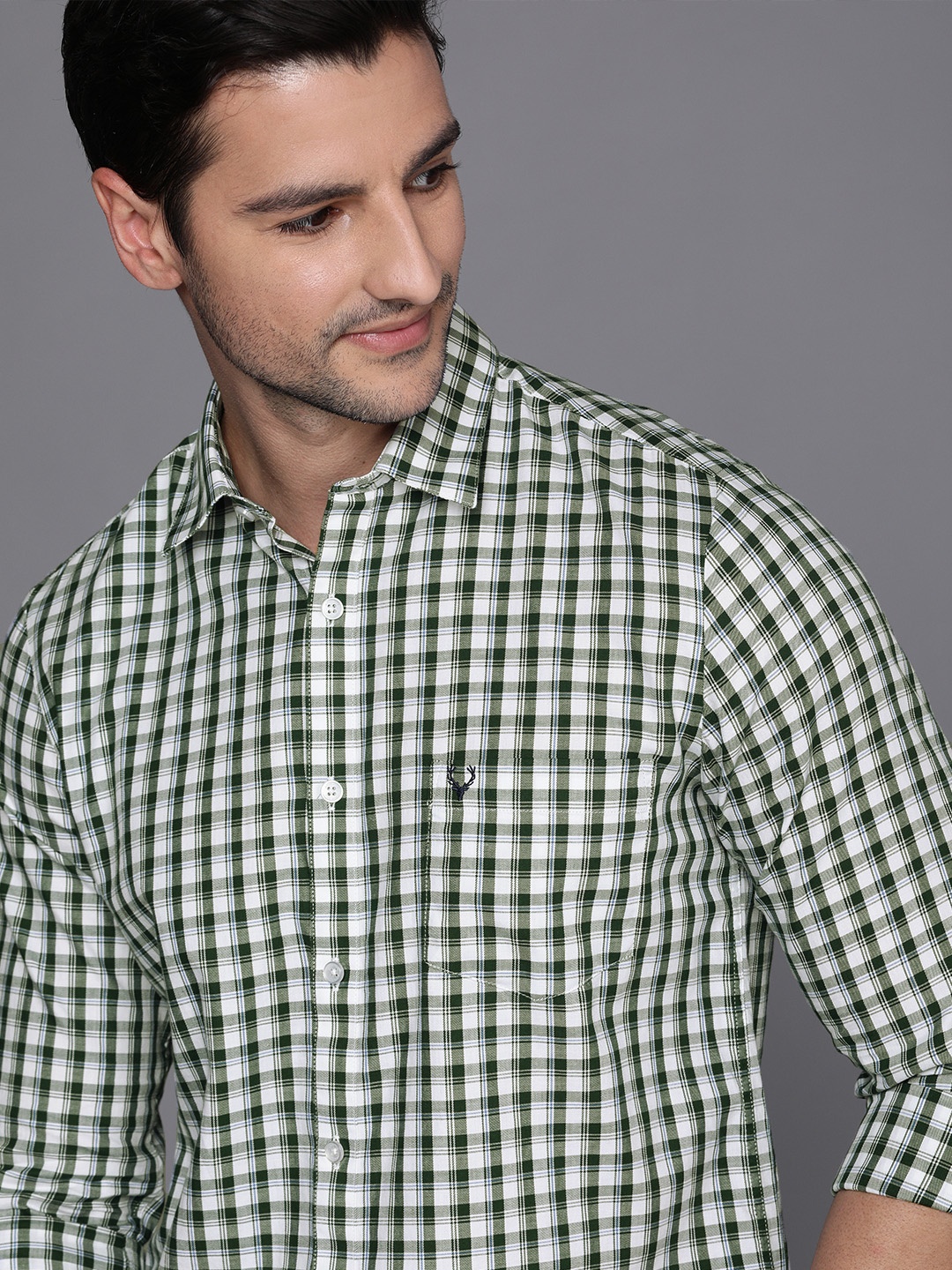 

Allen Solly Men White & Olive Green Slim Fit Pure Cotton Checked Casual Shirt