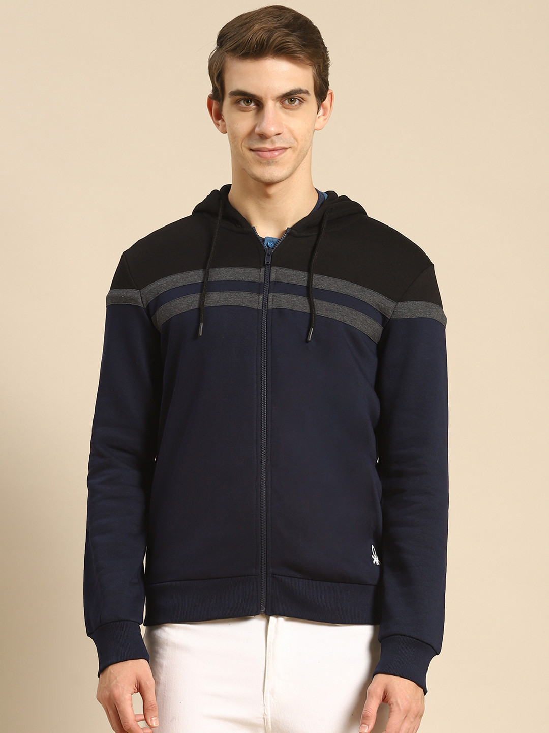 

United Colors of Benetton Men Navy & Black Colourblocked Hooded Sweatshirt, Navy blue