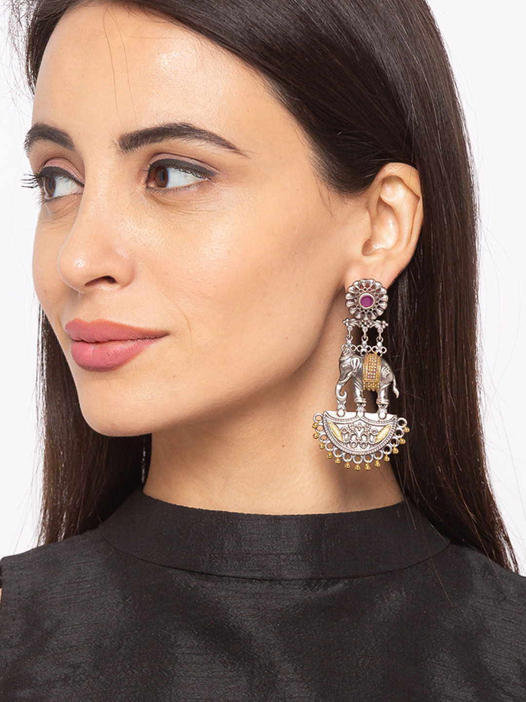 

Digital Dress Room Gold-Toned & Silver-Toned Animal Shaped Drop Earrings