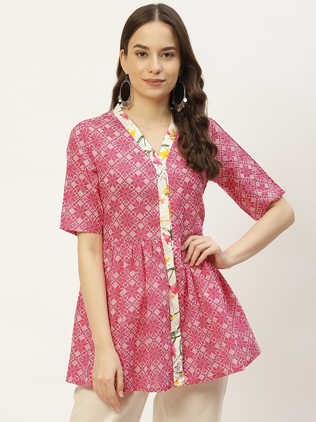 

FABRIC FITOOR Pink Geometric Regular Top