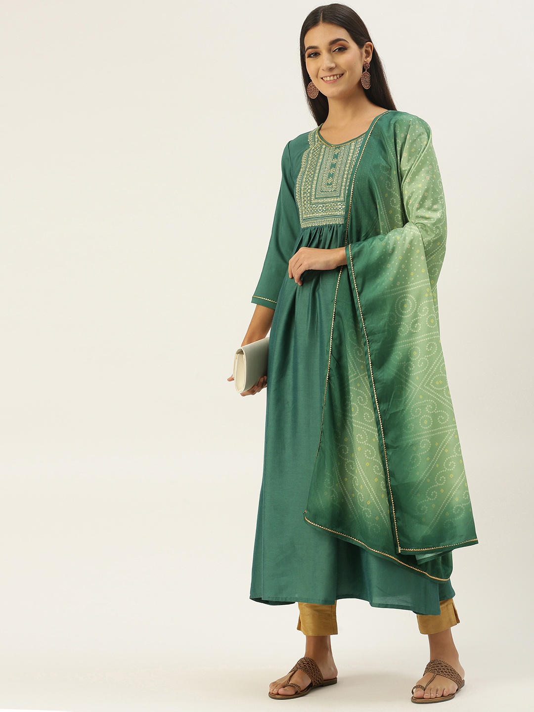 

SheWill Women Green Yoke Design Chanderi Silk Chanderi Silk Kurta