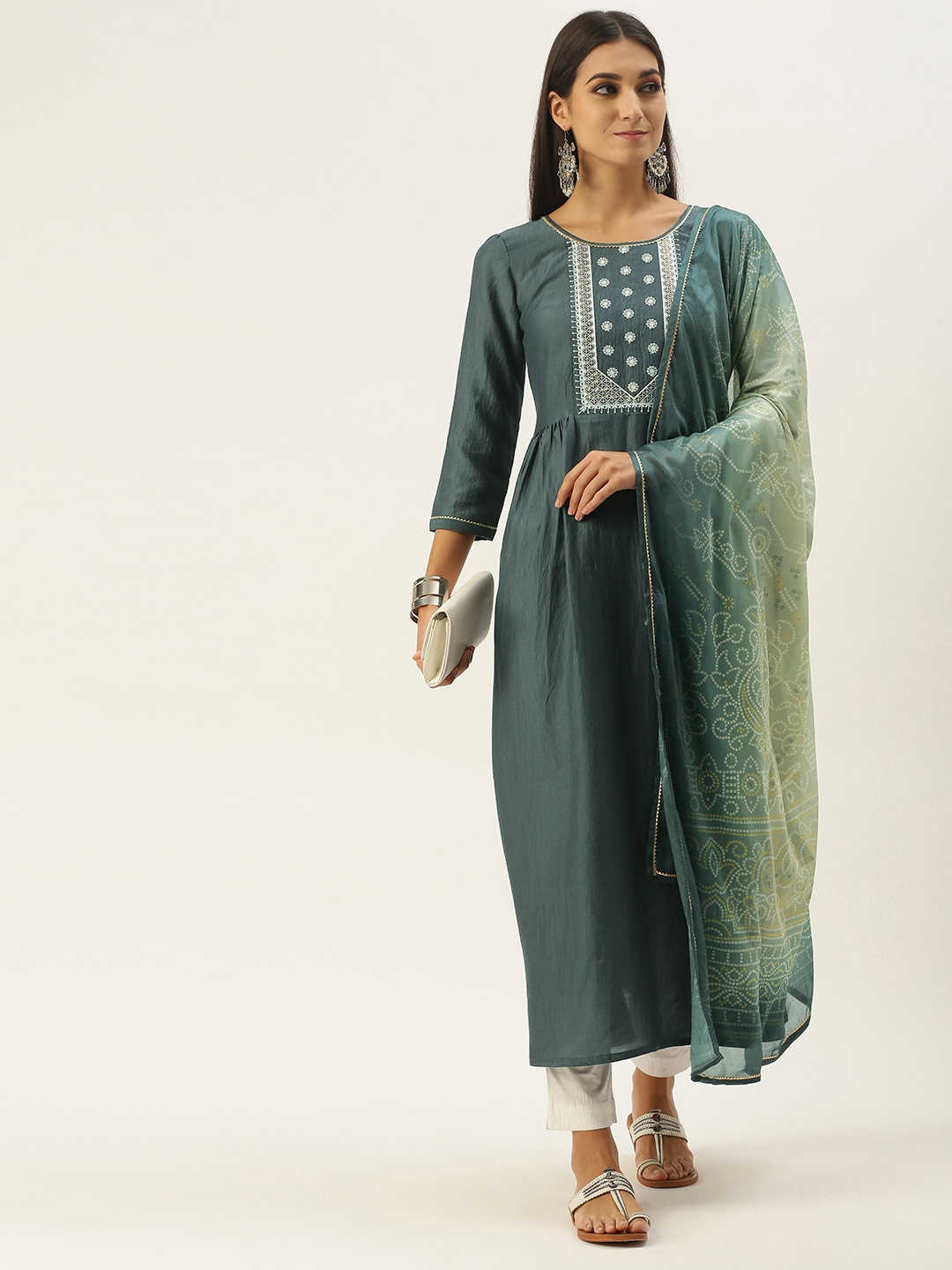 

SheWill Women Grey Yoke Design Chanderi Silk Chanderi Silk Kurta