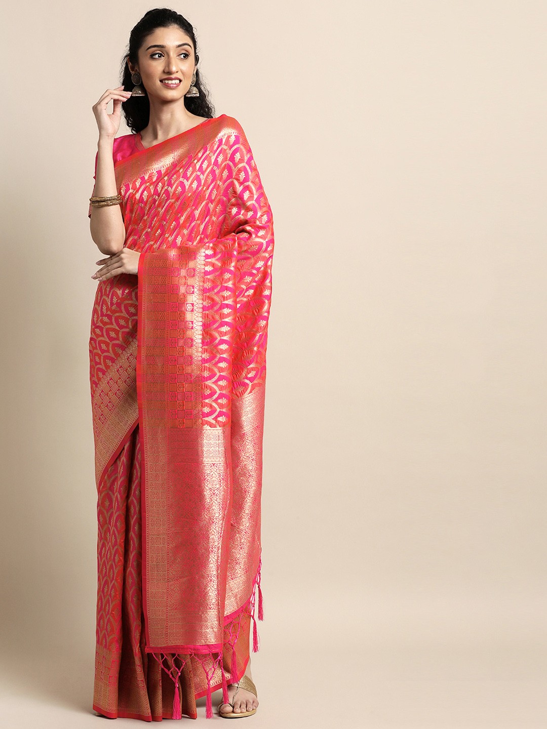 

Mitera Pink Floral Zardozi Banarasi Saree