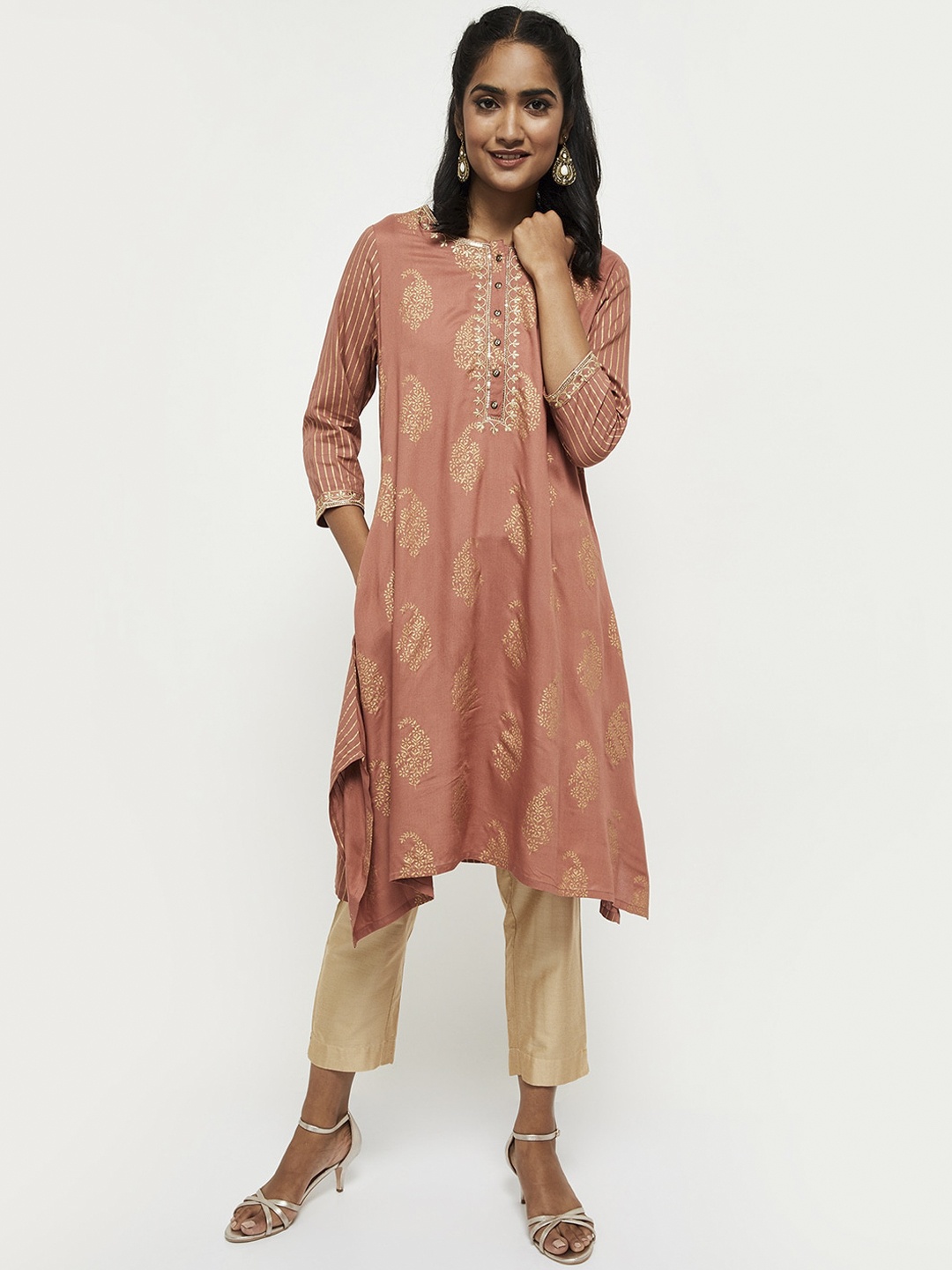 

max Women Coral Ethnic Motifs Embroidered Kurta