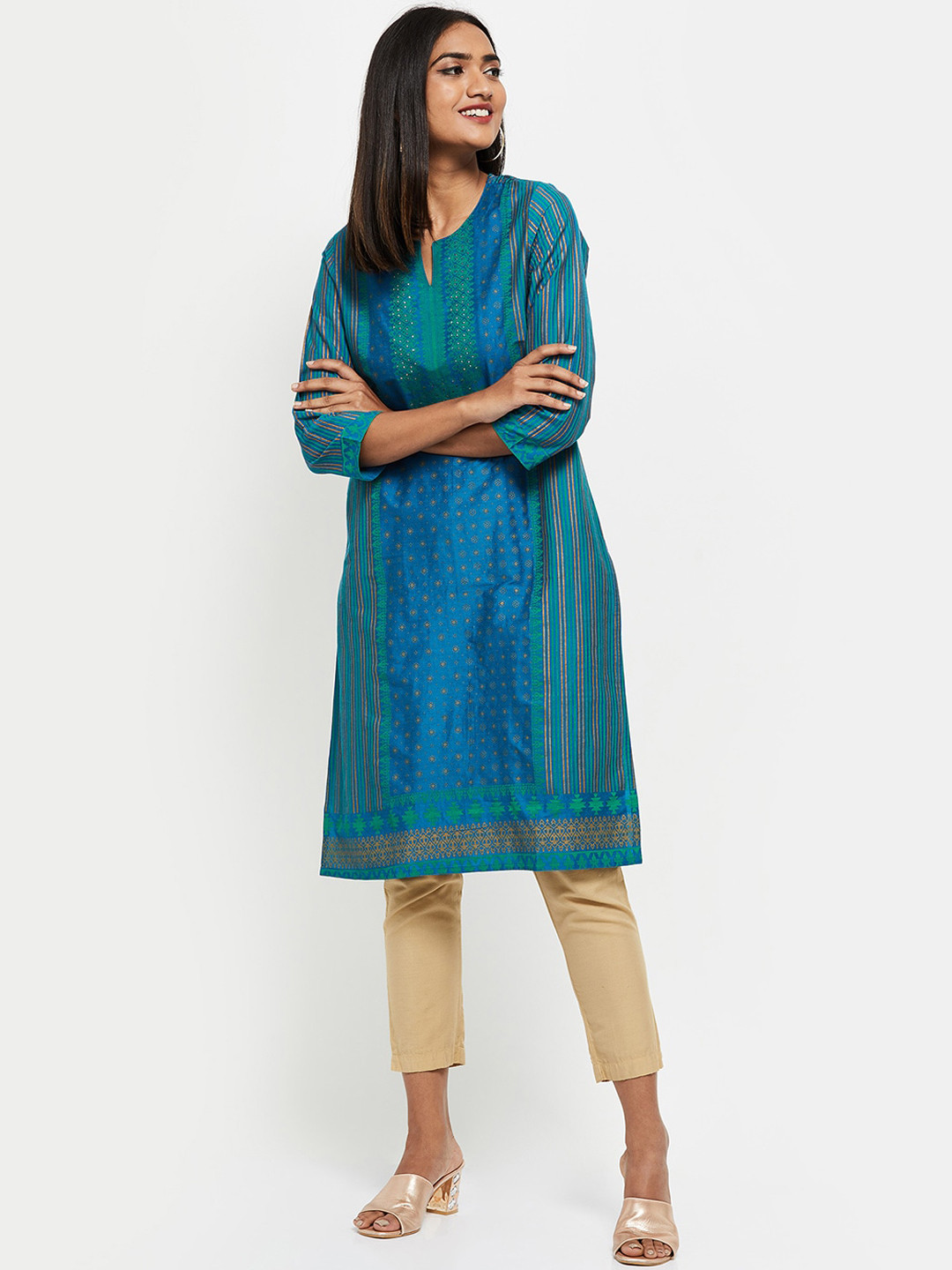 

max Women Blue & Gold-Toned Printed Kurta
