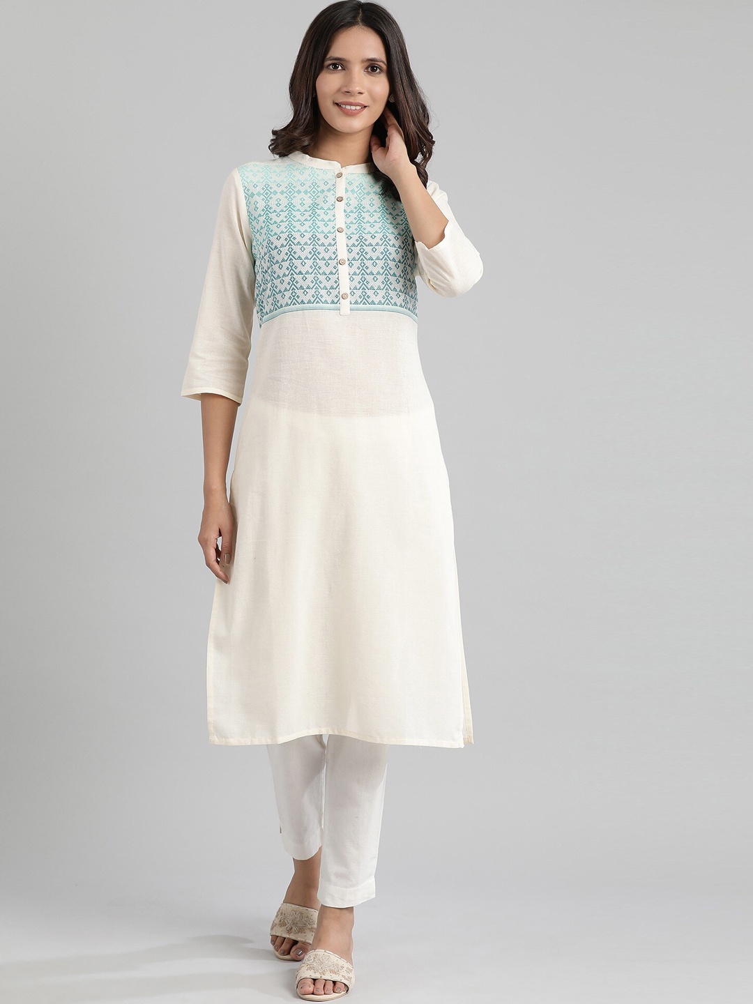 

AURELIA Women White Geometric Yoke Design Kurta
