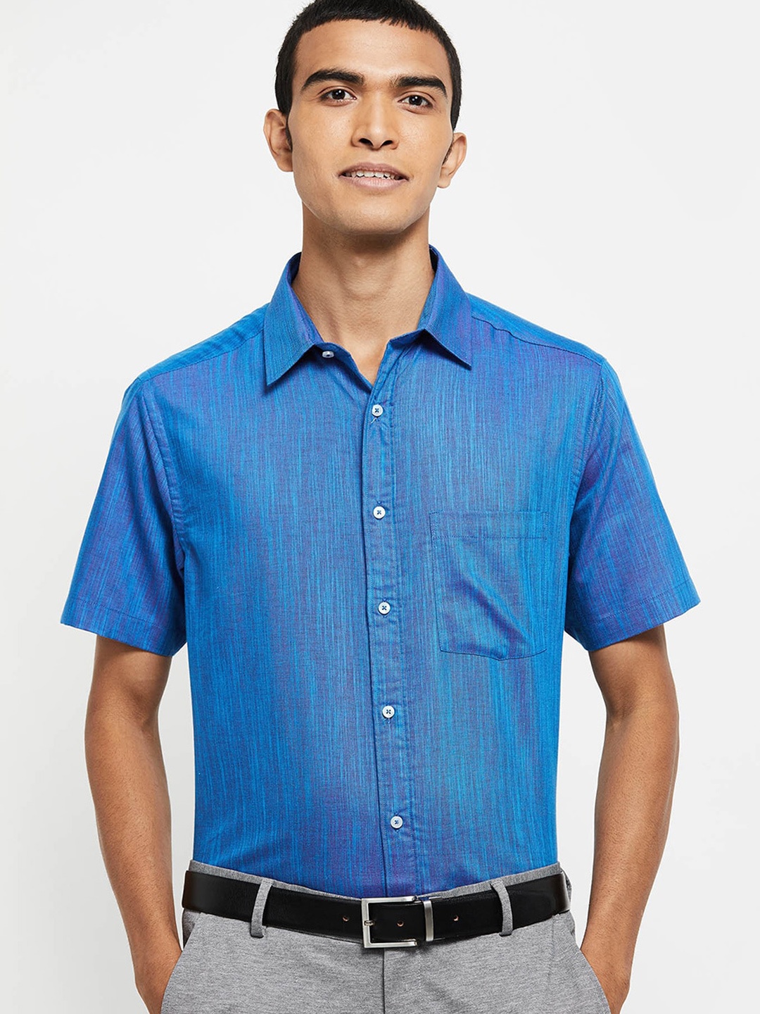 

max Men Blue Opaque Formal Shirt